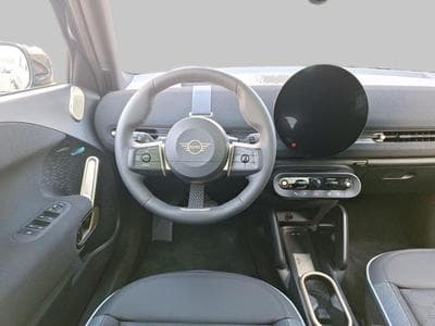 Mini Aceman (2026) - Photo 5