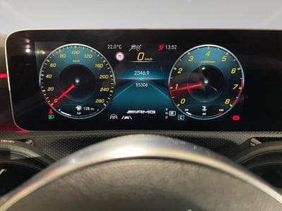 Mercedes A 35 AMG 2.0 4 Matic Aeropaket Burmester (2019) - Photo 2