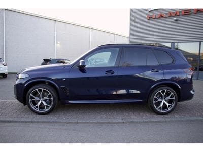 BMW X5 xDrive40d Pack M Pro DA Pro AHK STH HuD Pano Inno (2024) - Photo 2