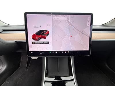 Tesla Model 3 75 kWh Performance Dual Motor (2020) - Photo 12