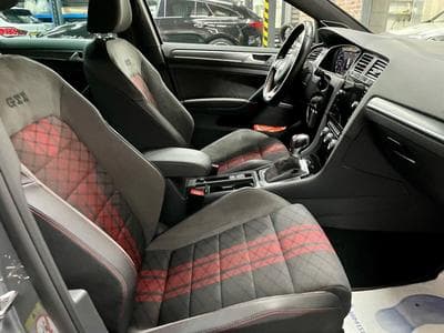 VW Golf Golf VII GTi 2.0 TSi 290cv DSG7 TCR (2019) - Photo 8