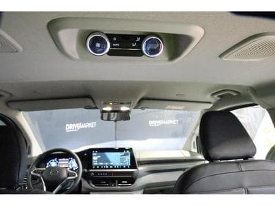 VW T7 STYLE COURT A8 4X4 (2025) - Foto 14