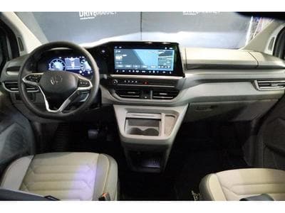 VW T7 STYLE COURT A8 4X4 (2025) - Foto 2