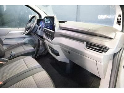 VW T7 Style LONG LR (2026) - Photo 12