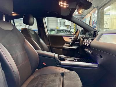 Mercedes GLA 200 GLA 200 163cv Auto AMG-LINE Navig/SiègCh/ALU19 (2022) - Foto 8