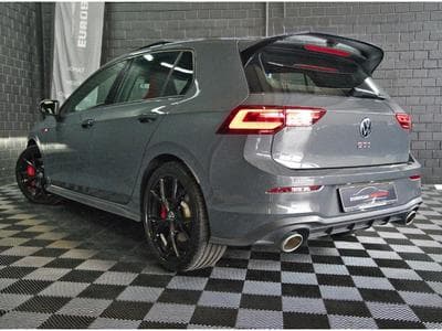 VW Golf GTI Clubsport 2.0 TSI 300 CV DSG7 *PANO* *MATRIX* HARMAN* (2024) - Foto 4