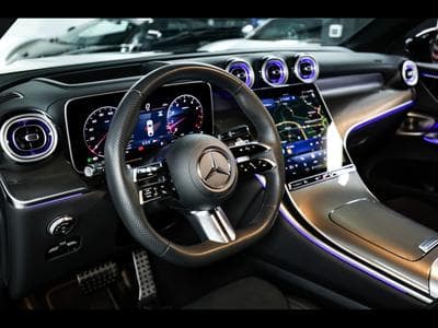 Mercedes GLC 200 COUPE 4MATIC AMG-LINE – PACK NIGHT - OBSIDIAN BLACK (2024) - Foto 10