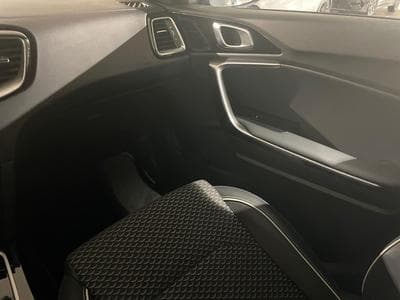 Kia XCeed 1.5 PULSE (2024) - Photo 8