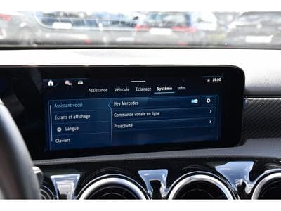 Mercedes A 200 d Progressive 8G-DCT TISSU-CUIR GPS CAM P.NIGHT 1° MAIN (2024) - Foto 12