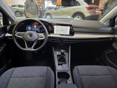 VW Golf 1.0TSI 110CV LIFE (2022) - Photo 8