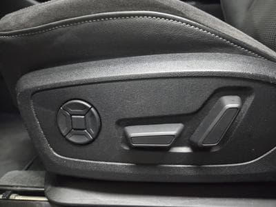 Audi Q3 TFSI 150CV S-TRONIC S-LINE (2018) - Photo 10