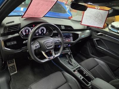 Audi Q3 TFSI 150CV S-TRONIC S-LINE (2018) - Photo 8