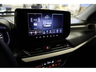 Suzuki Swift GL+ (2026) - Photo 6