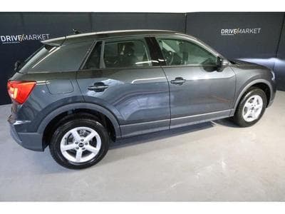 Audi Q2 35 TFSI S Tronic (2024) - Foto 8