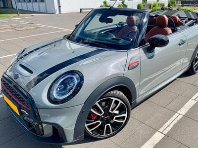 Mini Cooper JCW (2021) - Photo 1