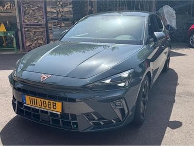 Cupra Leon (2025) - Photo 1