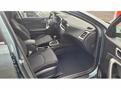 Kia Ceed (2025) - Photo 10