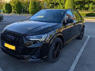 Audi Q3 S-line (2021) - Photo 1
