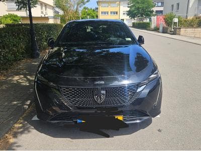 Peugeot 308 GT line (2023) - Photo 1