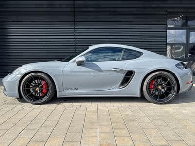 Porsche 718 GTS 4.0 (2024) - Photo 1