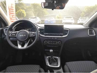 Kia Ceed (2018) - Photo 8