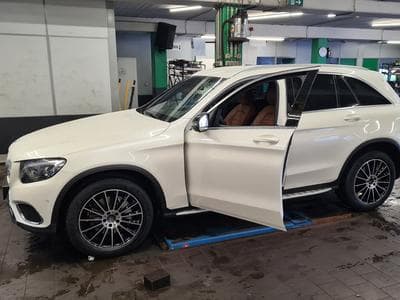 Mercedes GLC 250 4Matic (2017) - Photo 1