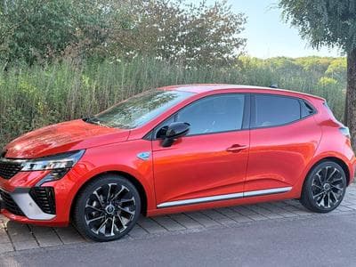 Renault Clio E-TECH Esprit Alpine (2024) - Foto 1