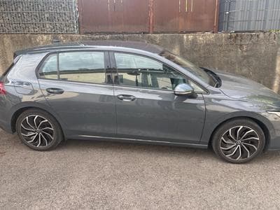 VW Golf HYBRIDE NOVC ELEC./ESSENCE (2023) - Photo 1