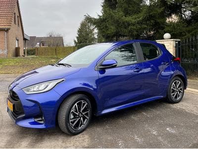 Toyota Yaris Hybrid Iconic (2023) - Photo 1