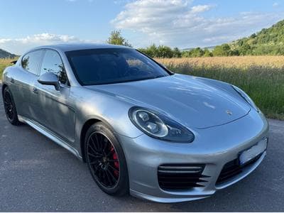 Porsche Panamera GTS (2016) - Foto 1