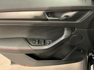 Skoda Kodiaq RS+DSG+4x4+Pano+AHK (2022) - Foto 10