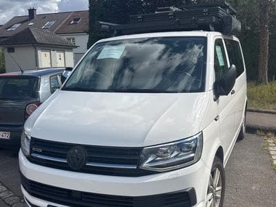 VW Multivan (2019) - Photo 1