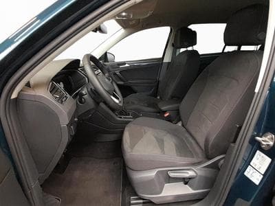 VW Tiguan Elegance+PHEV+DSG+LED+AHK (2023) - Photo 11
