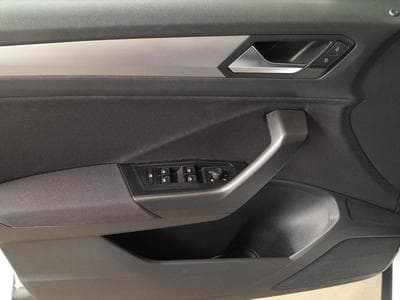 VW T-Roc Life+BVM+LED+Digi (2024) - Foto 14