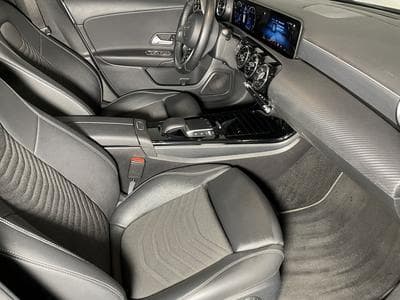 Mercedes A 180 D 116 7G-DCT PROGRESSIVE LINE GPS (2020) - Photo 11