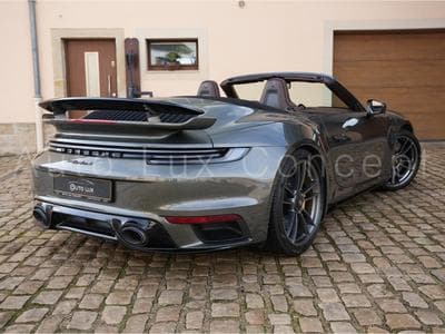 Porsche 911 911 Turbo S Cabriolet avec Pack Sport (2023) - Foto 3