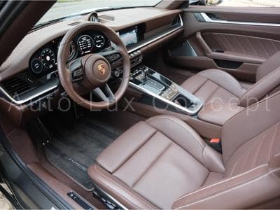 Porsche 911 911 Turbo S Cabriolet avec Pack Sport (2023) - Photo 5