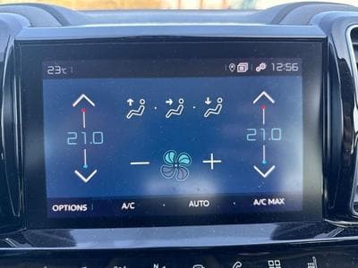 CITROEN C5 Aircross Hybrid 225ch Shine e-EAT8 (2021) - Photo 10