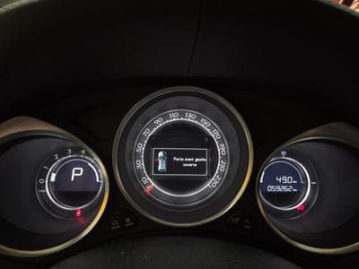 Citroën DS 4 / 2.0HDI 163CV AUTOMATIQUE (2014) - Photo 11