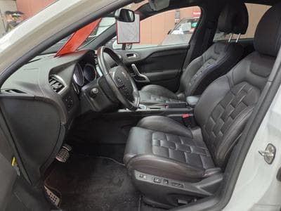 Citroën DS 4 / 2.0HDI 163CV AUTOMATIQUE (2014) - Photo 6