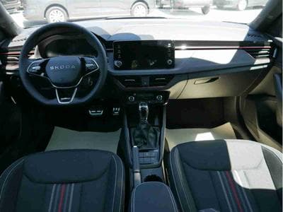 Skoda Kamiq 1.5 TSi 150 DSG Monte Carlo (2025) - Photo 5