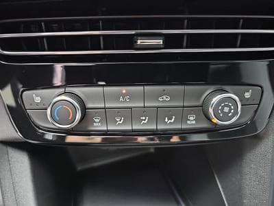 Opel Mokka 1.2 TURBO 101 Elegance (2024) - Photo 11