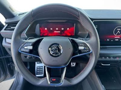 Skoda Octavia RS/DCC/Colum/19"/AHK/ACC/Matrix/el. Sitz (2023) - Photo 10