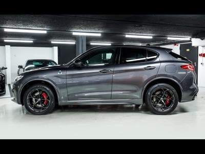 Alfa-Romeo Stelvio QUADRIFOGLIO 2.9T V6 AT8-Q4 (510 CH) - GRIGIO VESUVIO (2020) - Photo 2