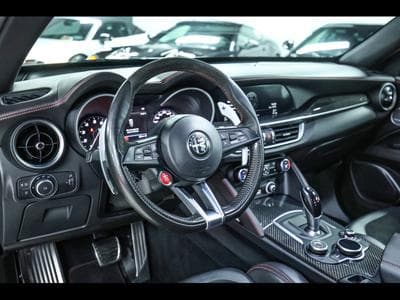 Alfa-Romeo Stelvio QUADRIFOGLIO 2.9T V6 AT8-Q4 (510 CH) - GRIGIO VESUVIO (2020) - Foto 9