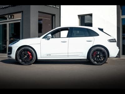Porsche Macan III GTS PDK – CARRARA WHITE METALLIC (2024) - Photo 2