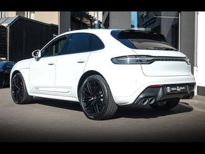 Porsche Macan III GTS PDK – CARRARA WHITE METALLIC (2024) - Photo 3