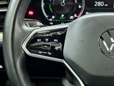 VW Touareg 3.0 TSi V6 PHEV 4MOTION Elegance 381 CV  * Attelage * (2022) - Foto 11