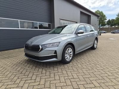 Skoda Octavia 1.5 TSI 150PS (2026) - Foto 1