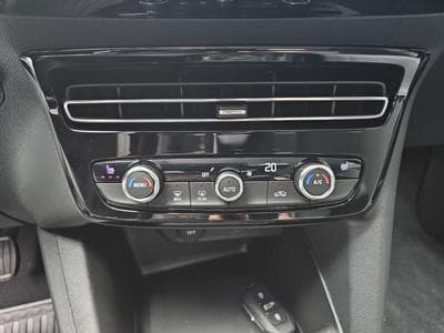 Opel Mokka 1.2 TURBO 101 Elegance (2024) - Photo 11